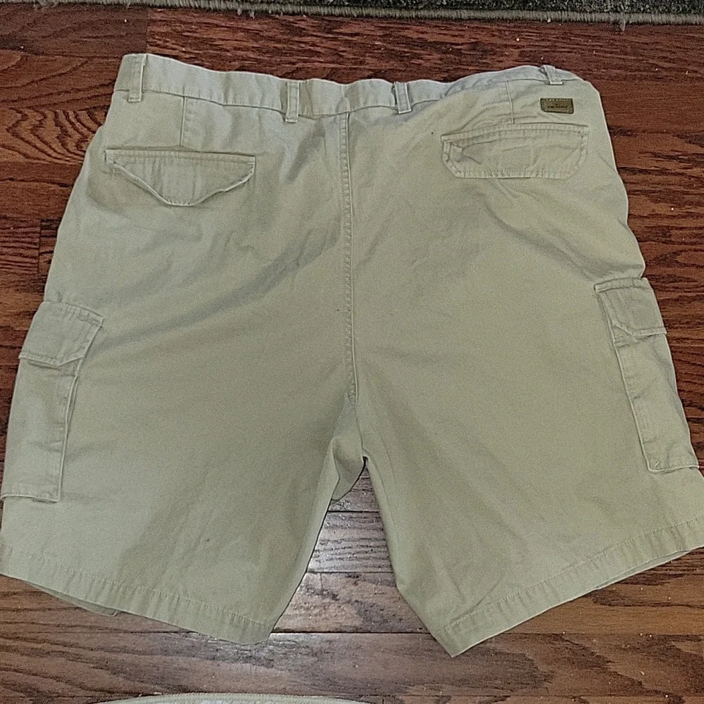 Dockers tan Khaki cargo shorts 100% cotton 6 pockets flat front relaxed 40 EUC…